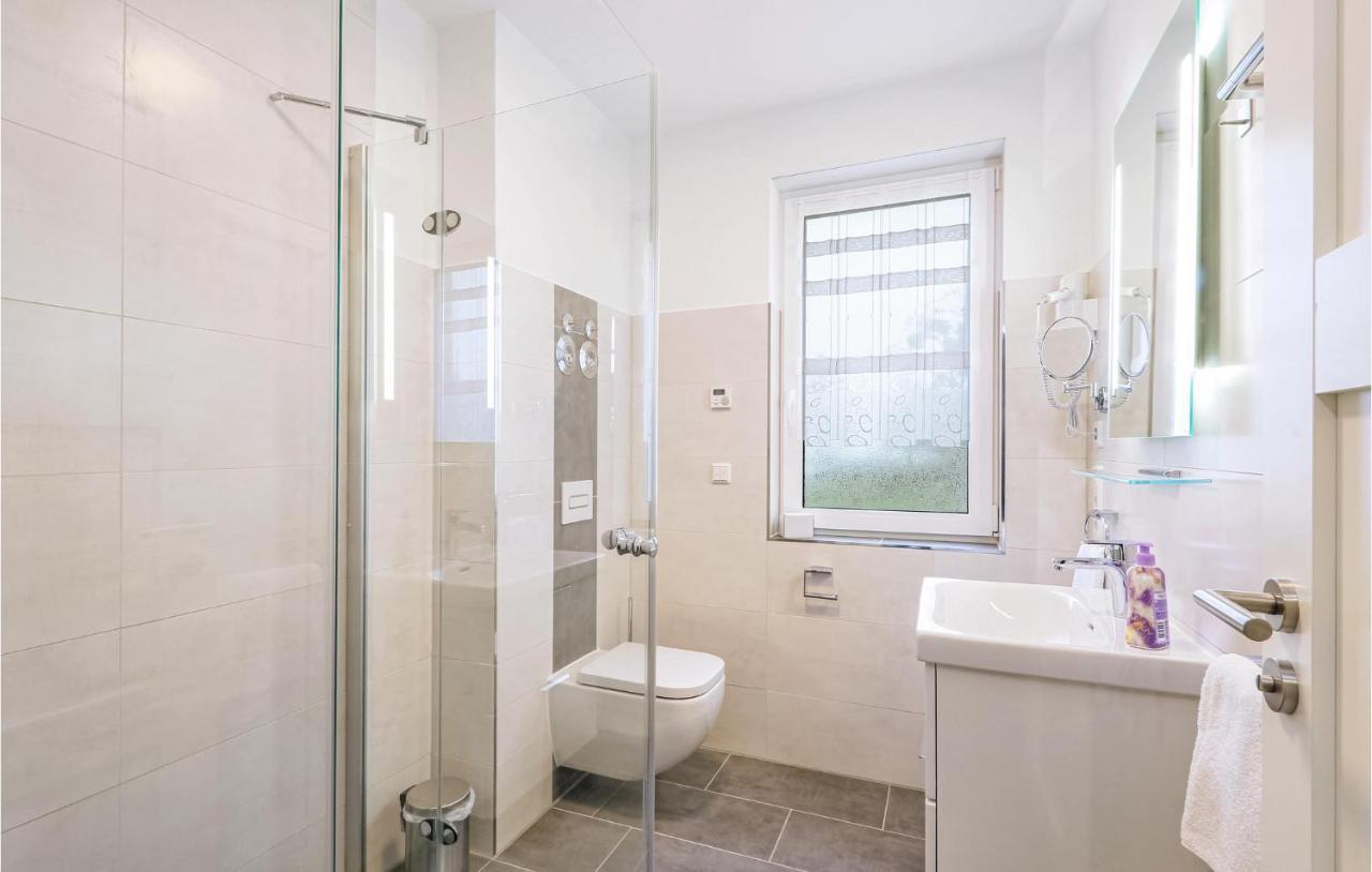 Lovely Apartment In Rechlin With Kitchen Rom bilde